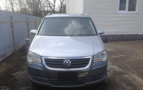 Volkswagen Touran III, 2008 год, 515 000 рублей, 1 фотография
