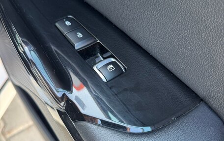 KIA K5, 2020 год, 2 800 000 рублей, 13 фотография