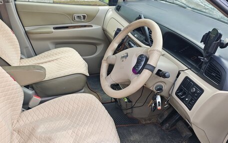 Nissan Liberty, 2002 год, 330 000 рублей, 10 фотография