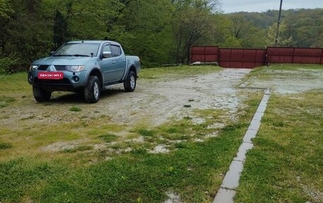 Mitsubishi L200 IV рестайлинг, 2007 год, 1 000 000 рублей, 6 фотография