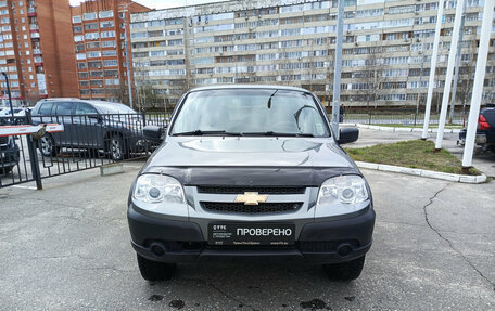 Chevrolet Niva I рестайлинг, 2017 год, 730 000 рублей, 2 фотография