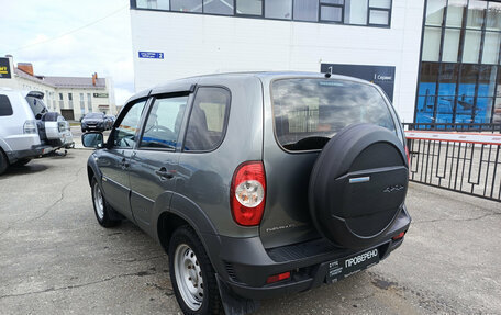 Chevrolet Niva I рестайлинг, 2017 год, 730 000 рублей, 8 фотография