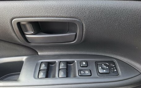 Mitsubishi Outlander III рестайлинг 3, 2018 год, 2 215 000 рублей, 15 фотография