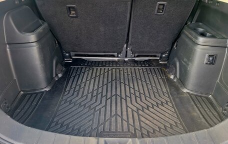 Mitsubishi Outlander III рестайлинг 3, 2018 год, 2 215 000 рублей, 17 фотография