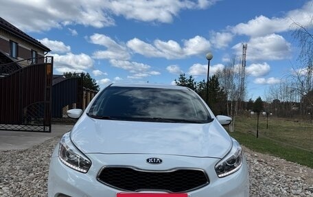KIA cee'd III, 2014 год, 1 300 000 рублей, 12 фотография