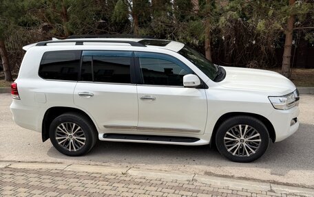 Toyota Land Cruiser 200, 2015 год, 6 500 000 рублей, 3 фотография