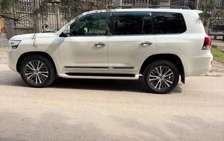 Toyota Land Cruiser 200, 2015 год, 6 500 000 рублей, 7 фотография