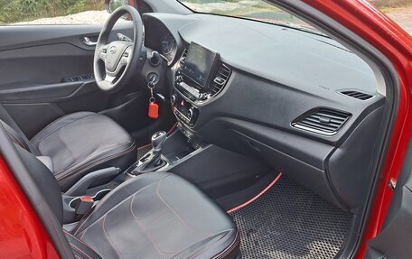 Hyundai Solaris II рестайлинг, 2021 год, 1 640 000 рублей, 2 фотография