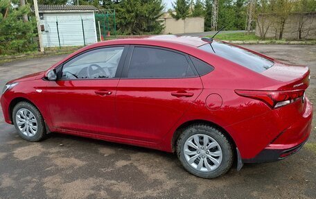 Hyundai Solaris II рестайлинг, 2021 год, 1 640 000 рублей, 10 фотография