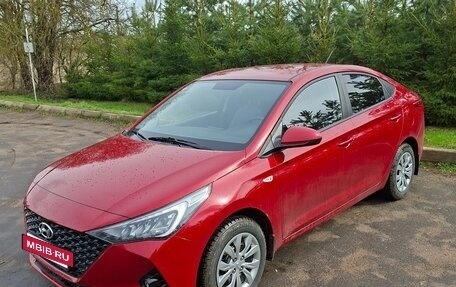 Hyundai Solaris II рестайлинг, 2021 год, 1 640 000 рублей, 7 фотография