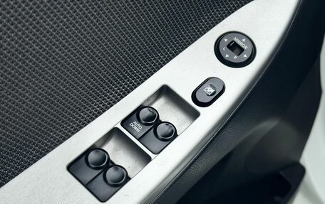 Hyundai Solaris II рестайлинг, 2011 год, 719 000 рублей, 22 фотография