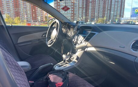 Chevrolet Cruze II, 2011 год, 650 000 рублей, 9 фотография