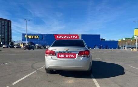 Chevrolet Cruze II, 2011 год, 650 000 рублей, 7 фотография