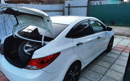 Hyundai Solaris II рестайлинг, 2013 год, 780 000 рублей, 6 фотография