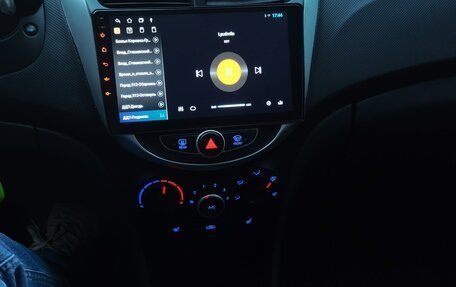 Hyundai Solaris II рестайлинг, 2013 год, 780 000 рублей, 12 фотография