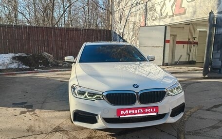 BMW 5 серия, 2019 год, 5 300 000 рублей, 2 фотография