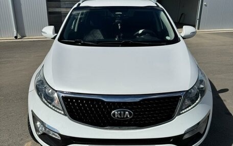 KIA Sportage III, 2015 год, 1 750 000 рублей, 2 фотография