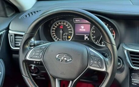Infiniti QX30, 2018 год, 1 587 000 рублей, 8 фотография