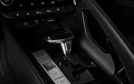 Hyundai Elantra, 2023 год, 2 230 000 рублей, 11 фотография