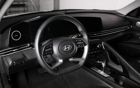 Hyundai Elantra, 2023 год, 2 230 000 рублей, 7 фотография