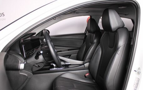 Hyundai Elantra, 2023 год, 2 230 000 рублей, 8 фотография