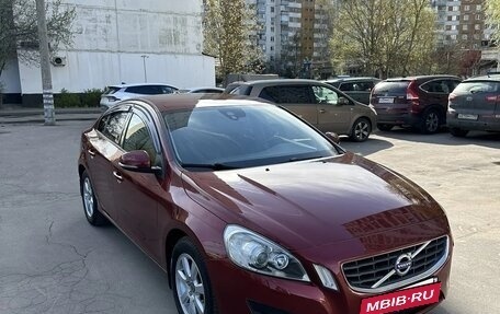 Volvo S60 III, 2010 год, 840 000 рублей, 4 фотография