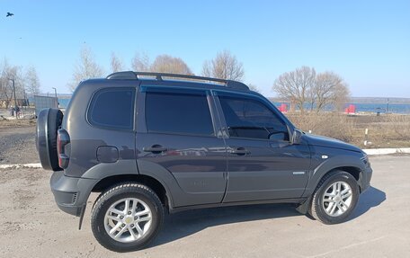 Chevrolet Niva I рестайлинг, 2013 год, 690 000 рублей, 2 фотография