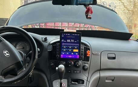 Hyundai Grand Starex Grand Starex I рестайлинг 2, 2009 год, 1 350 000 рублей, 13 фотография