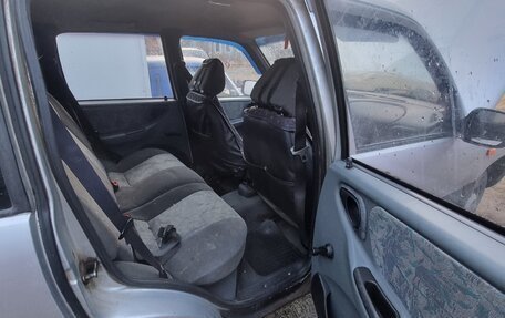 Chevrolet Niva I рестайлинг, 2004 год, 135 000 рублей, 4 фотография