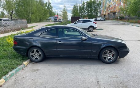Mercedes-Benz CLK-Класс, 1999 год, 320 000 рублей, 3 фотография