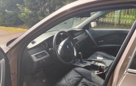 BMW 5 серия, 2004 год, 400 000 рублей, 6 фотография