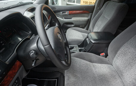 Toyota Land Cruiser Prado 120 рестайлинг, 2007 год, 2 085 000 рублей, 10 фотография