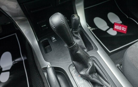 Toyota Land Cruiser Prado 120 рестайлинг, 2007 год, 2 085 000 рублей, 11 фотография