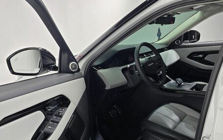 Land Rover Range Rover Evoque II, 2024 год, 5 799 000 рублей, 10 фотография