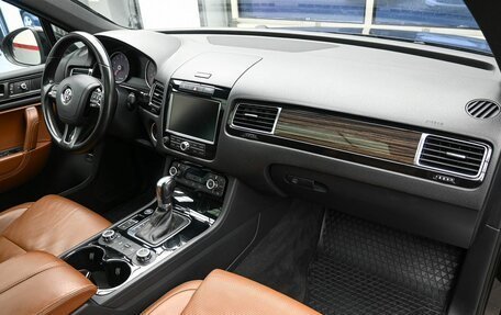 Volkswagen Touareg III, 2013 год, 2 499 900 рублей, 7 фотография