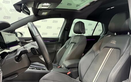 Volkswagen Golf VIII, 2021 год, 2 790 000 рублей, 19 фотография