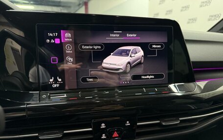Volkswagen Golf VIII, 2021 год, 2 790 000 рублей, 28 фотография