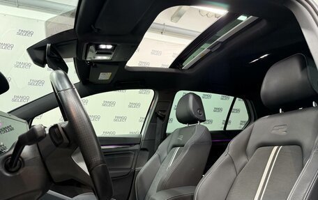 Volkswagen Golf VIII, 2021 год, 2 790 000 рублей, 38 фотография