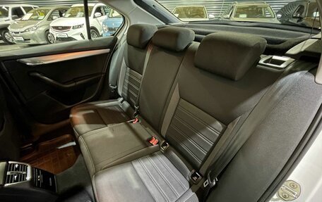 Skoda Octavia, 2019 год, 1 500 000 рублей, 17 фотография