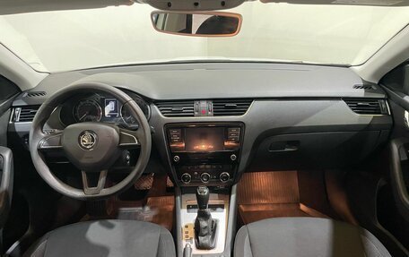 Skoda Octavia, 2019 год, 1 500 000 рублей, 25 фотография