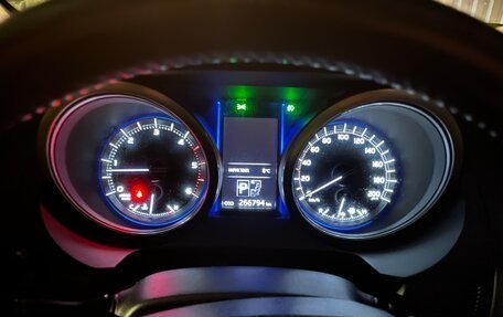 Toyota Land Cruiser Prado 150 рестайлинг 2, 2017 год, 3 700 000 рублей, 1 фотография