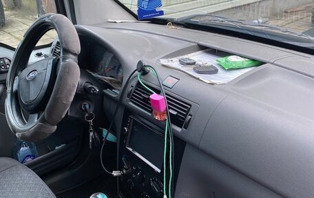 Ford Tourneo Connect I, 2004 год, 250 000 рублей, 4 фотография