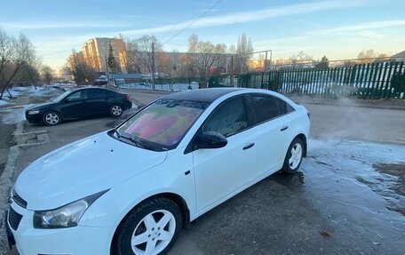 Chevrolet Cruze II, 2011 год, 950 000 рублей, 2 фотография