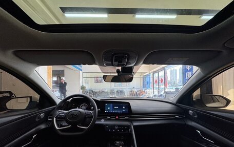 Hyundai Elantra, 2022 год, 1 460 000 рублей, 16 фотография