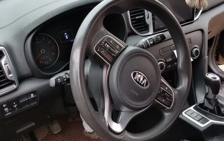 KIA Sportage IV рестайлинг, 2017 год, 1 840 000 рублей, 7 фотография