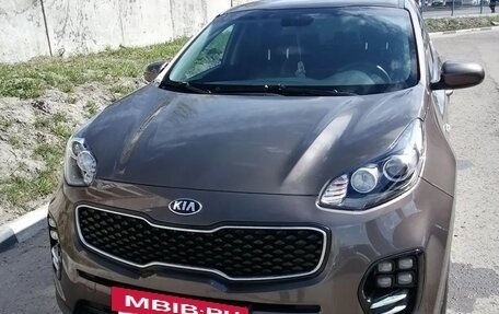 KIA Sportage IV рестайлинг, 2017 год, 1 840 000 рублей, 2 фотография