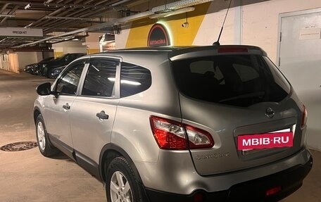 Nissan Qashqai+2 I, 2011 год, 860 000 рублей, 2 фотография