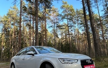 Audi A4, 2019 год, 2 620 000 рублей, 20 фотография
