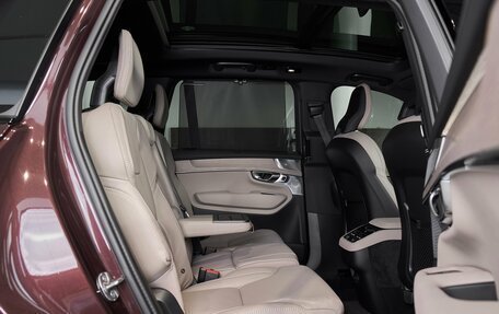 Volvo XC90 II рестайлинг, 2025 год, 10 500 000 рублей, 12 фотография