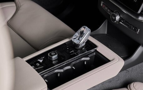 Volvo XC90 II рестайлинг, 2025 год, 10 500 000 рублей, 17 фотография